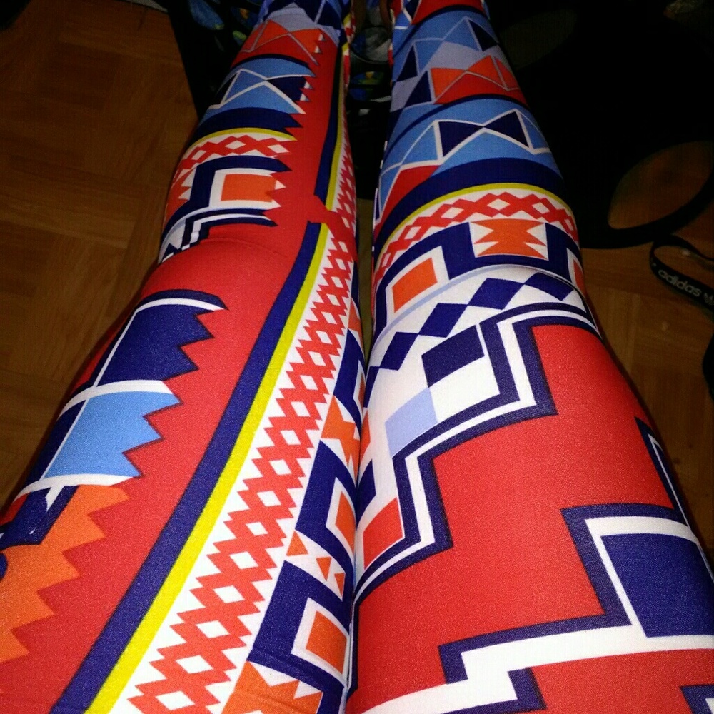 NWOT Lularoe Leggings